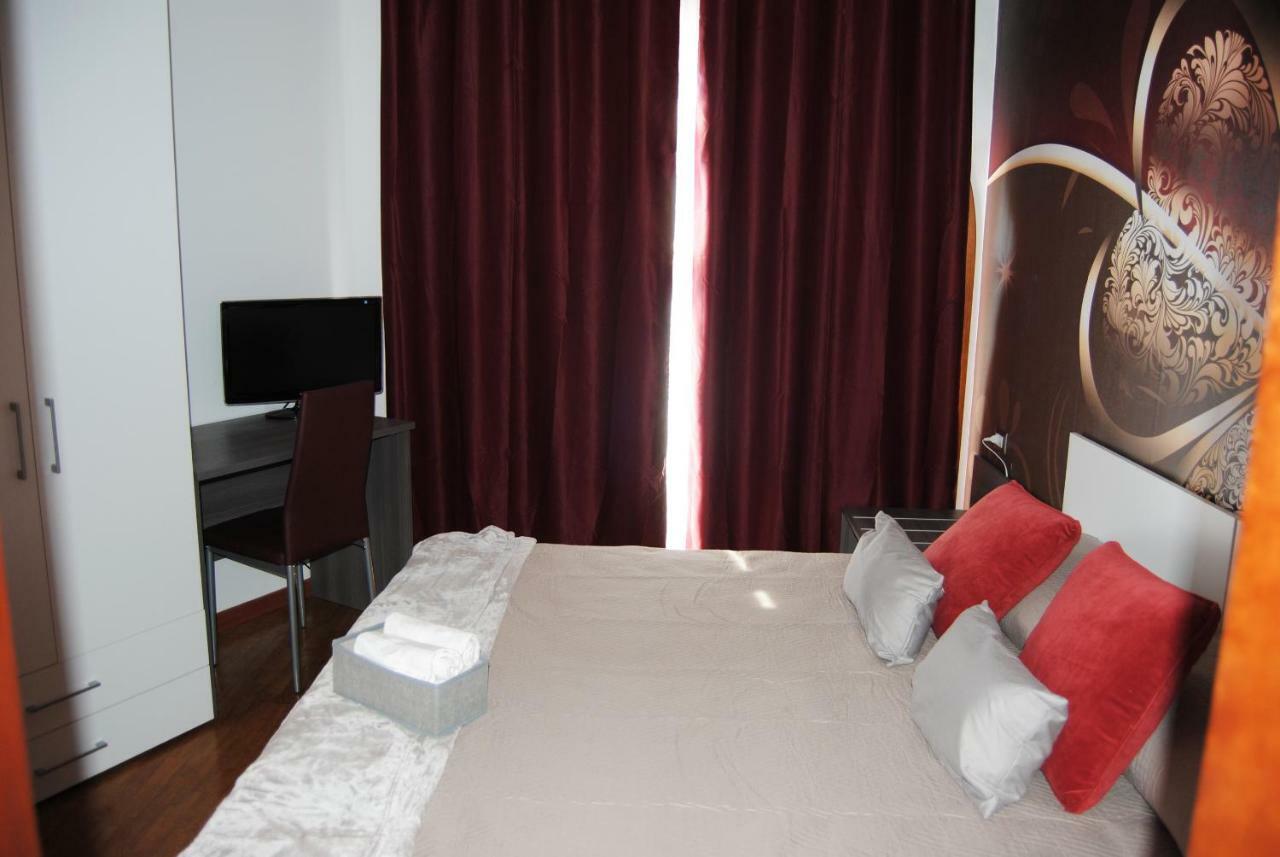 B&B Kenzia Олбия Екстериор снимка