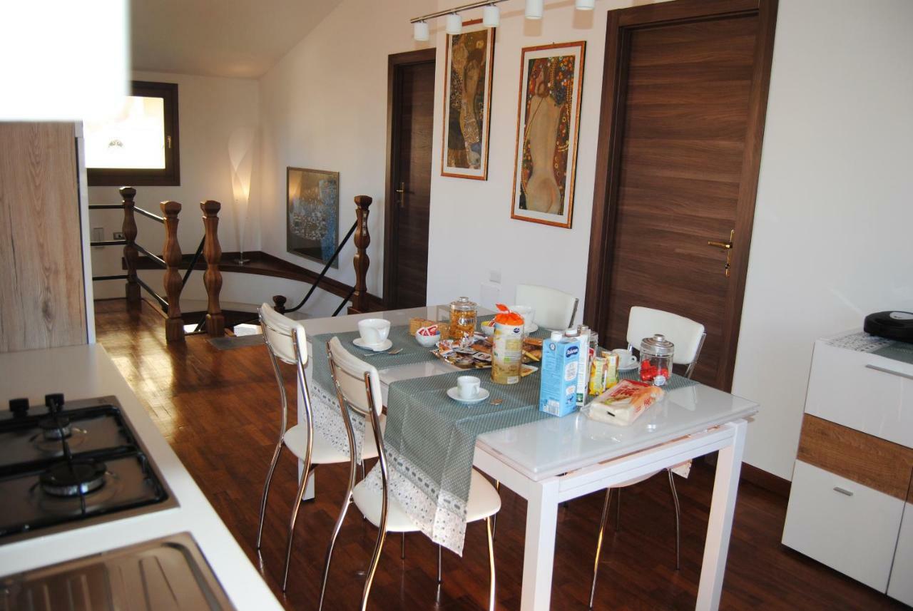 B&B Kenzia Олбия Екстериор снимка