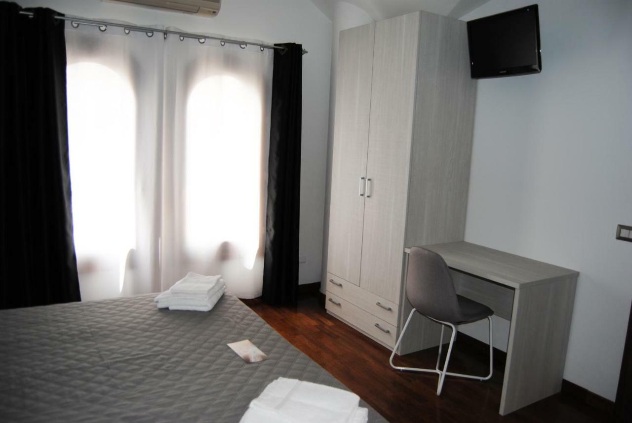 B&B Kenzia Олбия Екстериор снимка